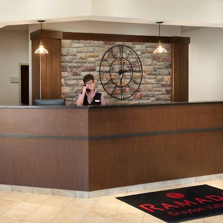 Ramada By Wyndham Drayton Valley Exterior foto